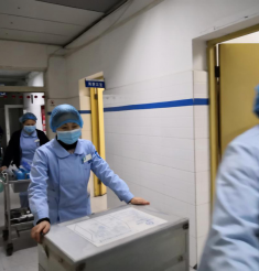 抗击新冠肺炎，内江二医院紧急腾空床位备于隔离病人的收治